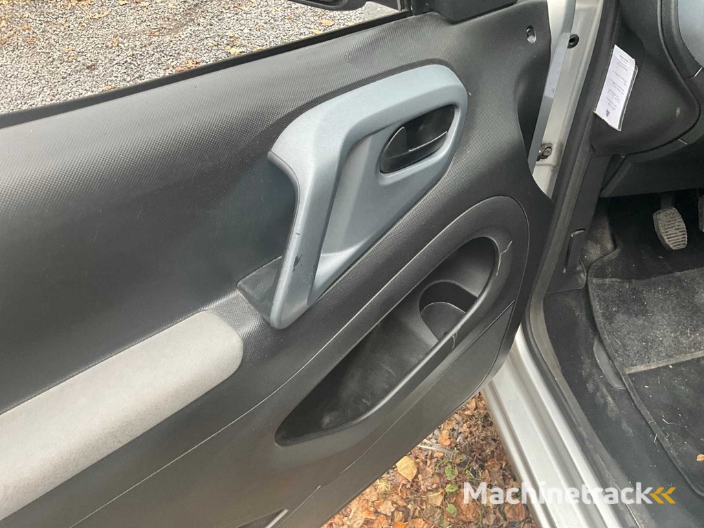 2014 Peugeot Partner Tipi