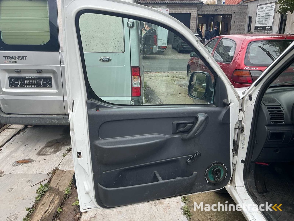 2002 Peugeot Partner