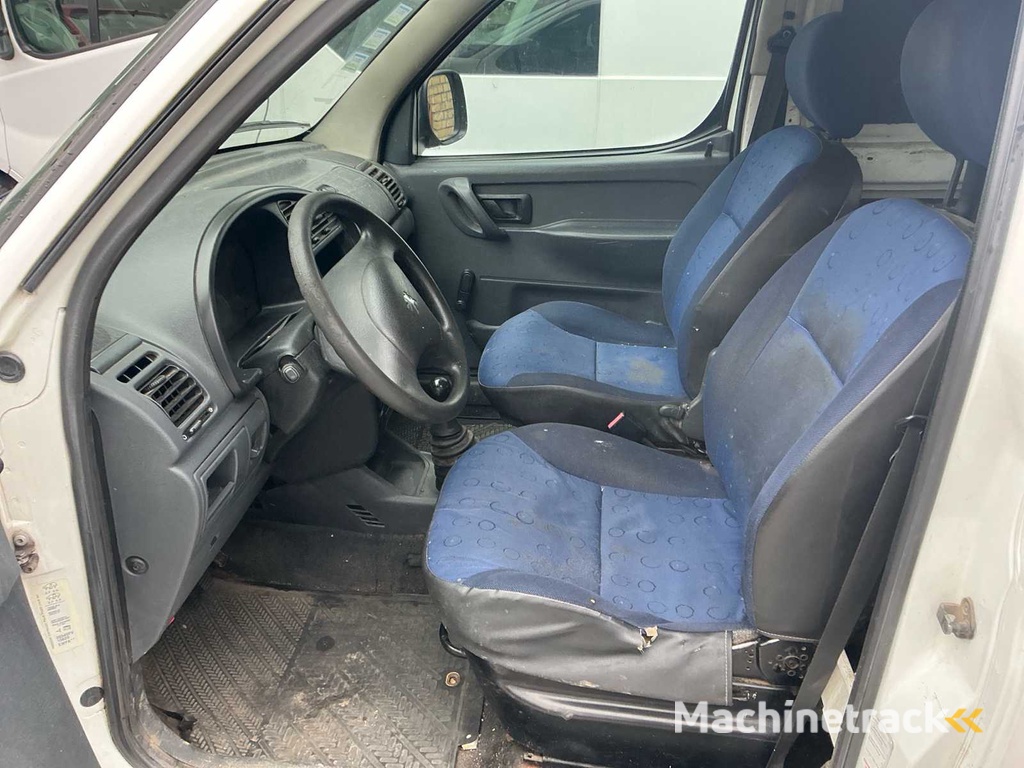 2002 Peugeot Partner