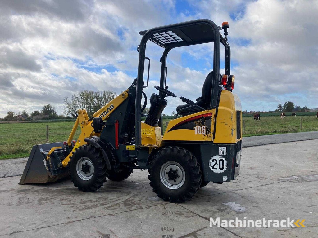 Mustang AL 100 Wheel Loader