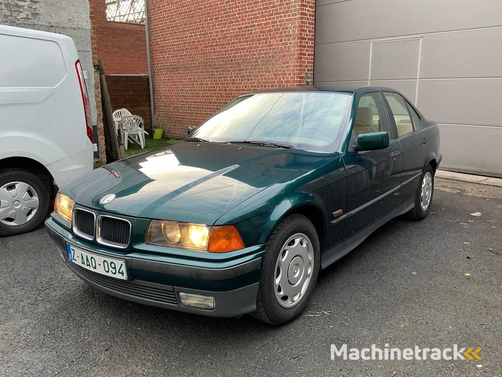BMW 320i - 1994