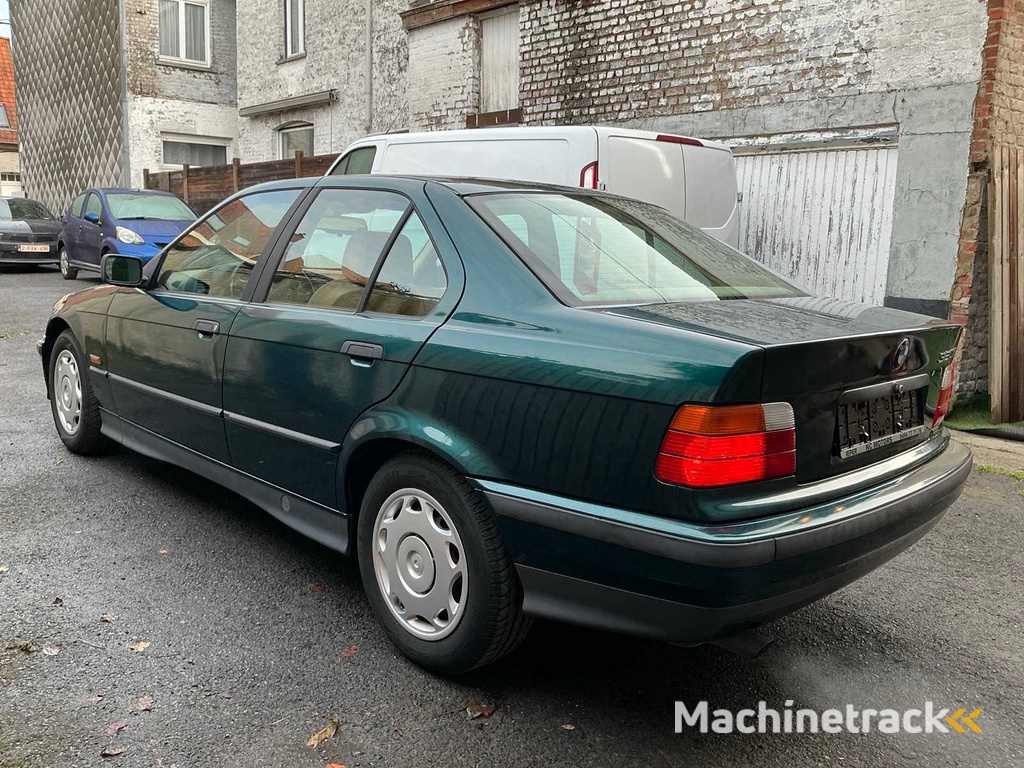 BMW 320i - 1994
