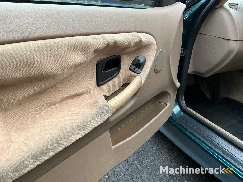BMW 320i - 1994