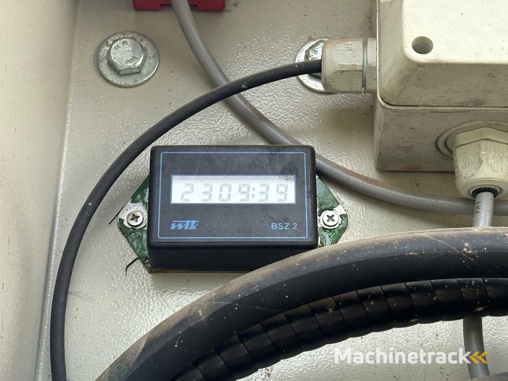 FLIEGL Güllefass mit Schleppschuhverteiler und Scheibeninjektor