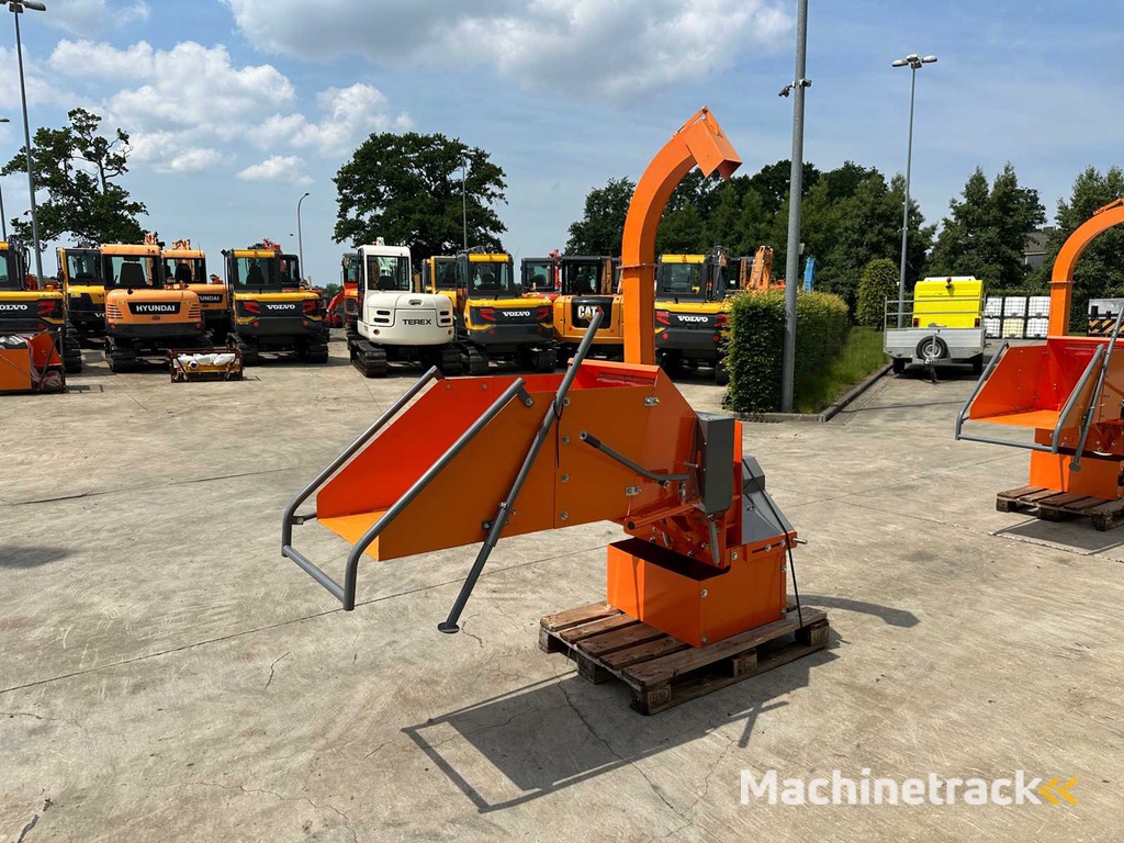 2025 - DC/EU20 - Houthakselaar