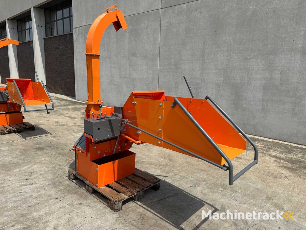 2025 - DC/EU20 - Houthakselaar