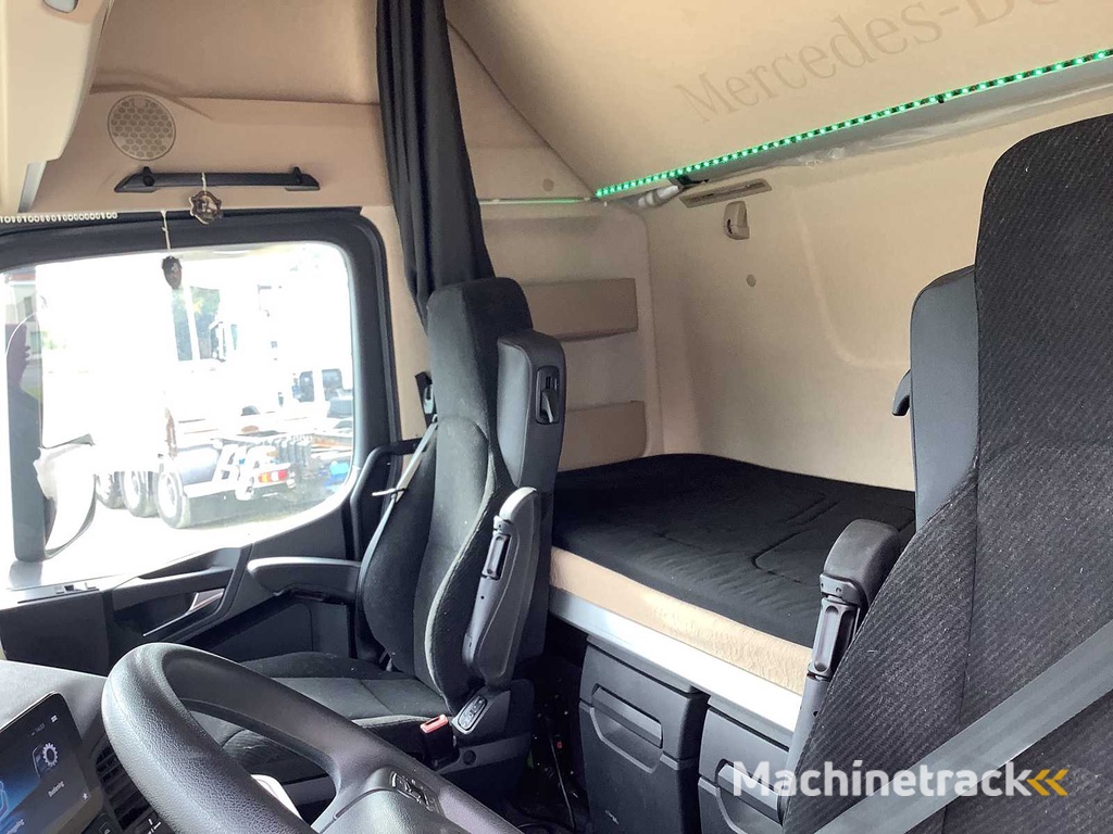 Mercedes-Benz - Actros 963-4-A - Truck - 2023