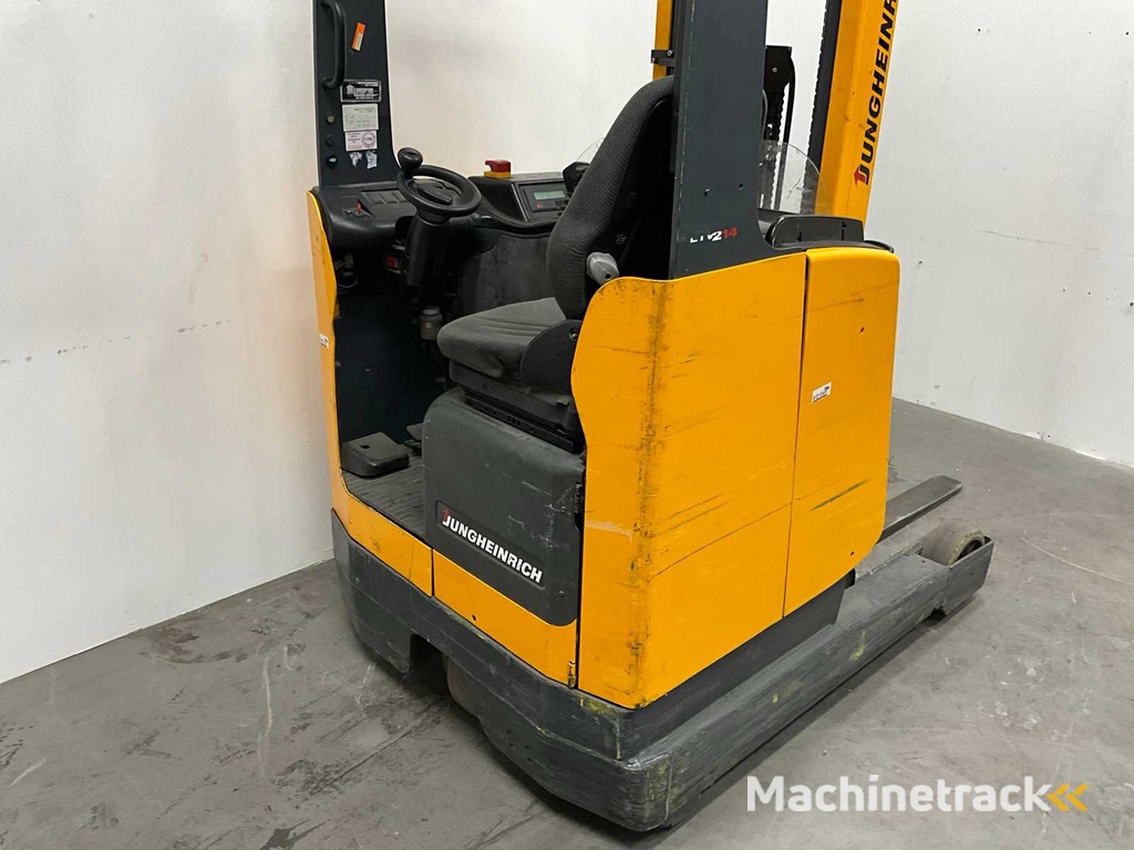 Jungheinrich - ETV 214 - Reach truck