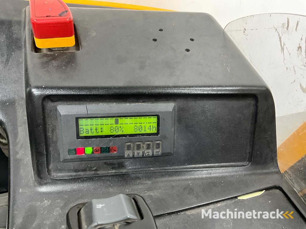 Jungheinrich - ETV 214 - Reach truck