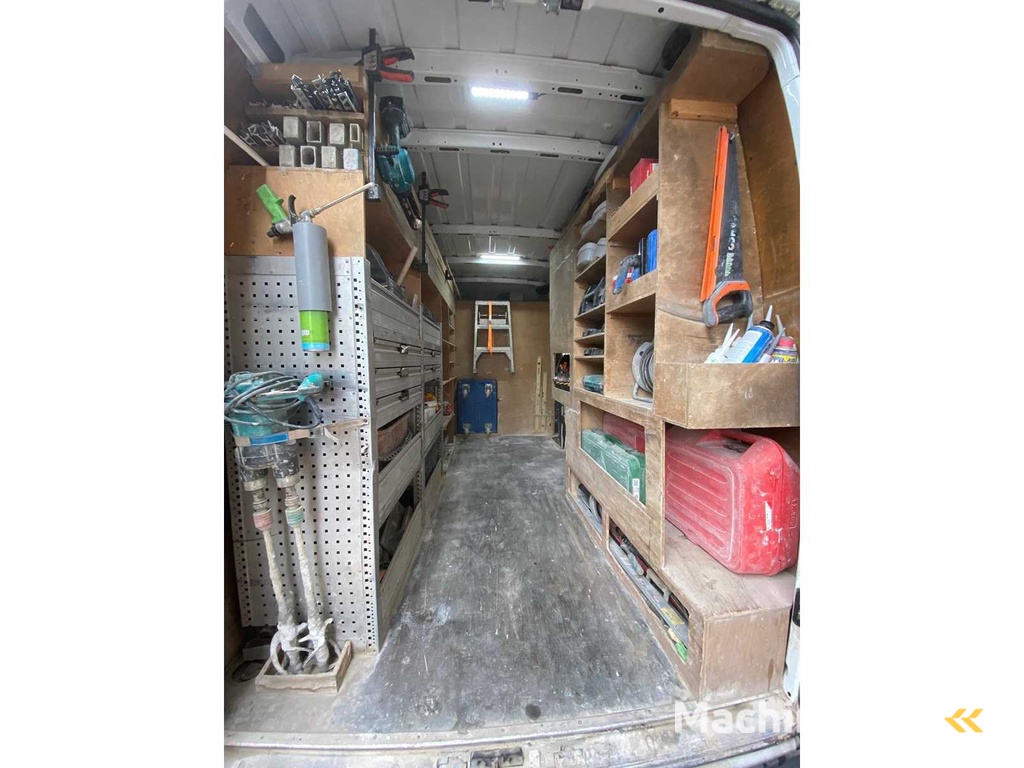 Iveco - Daily - 35S16V 2.3 352 L2H2 - Commercial vehicle