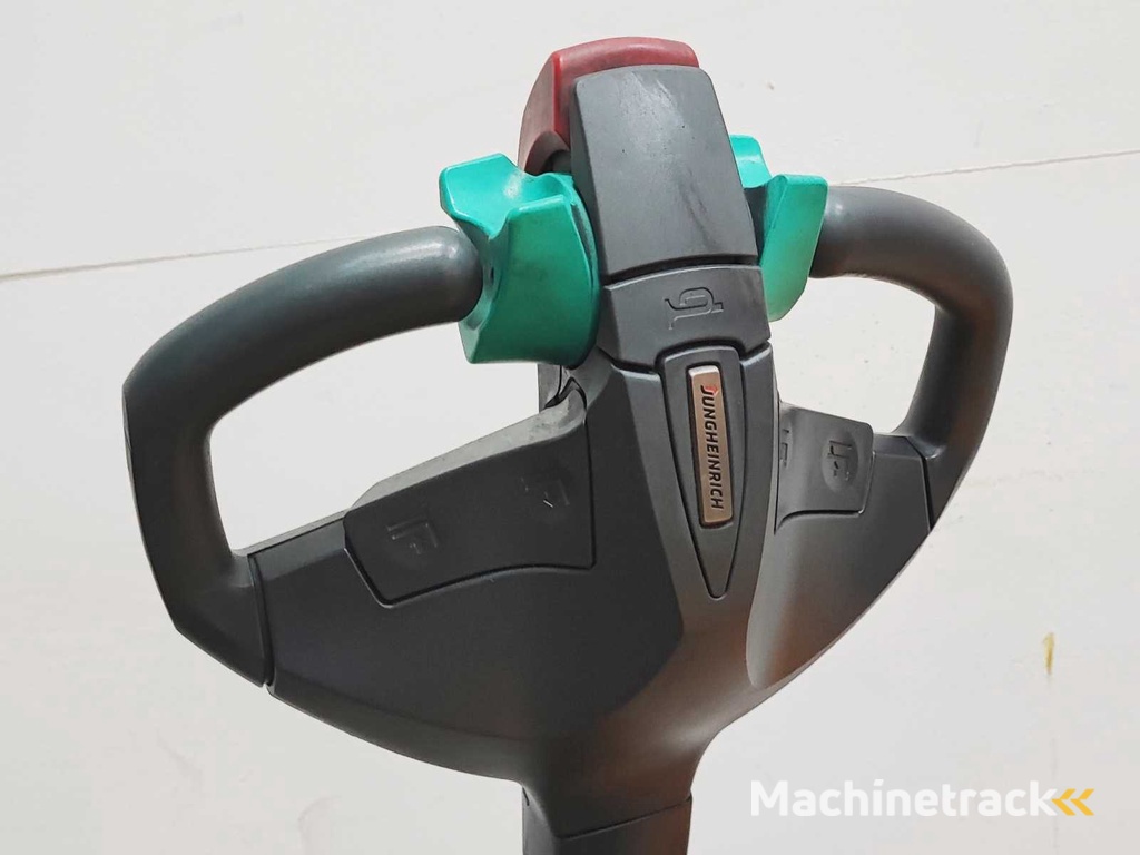 Jungheinrich - 2017 - EJD 220 - Stacker