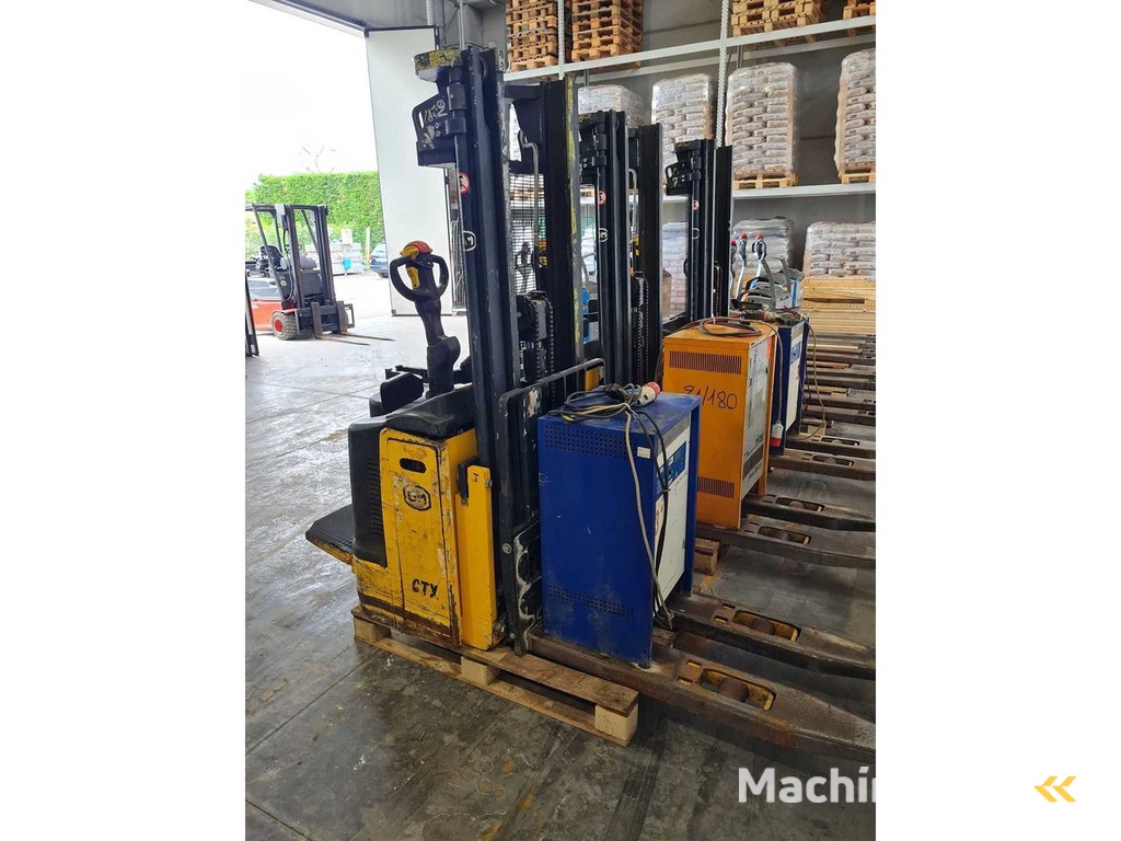 OM – 2008 – CTX 14 – Electric Pallet Truck (3200 mm)