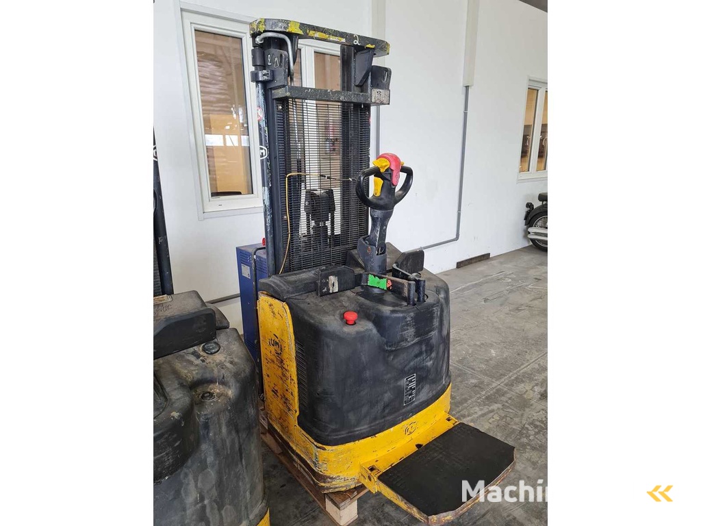 OM – 2008 – CTX 14 – Electric Pallet Truck (3200 mm)