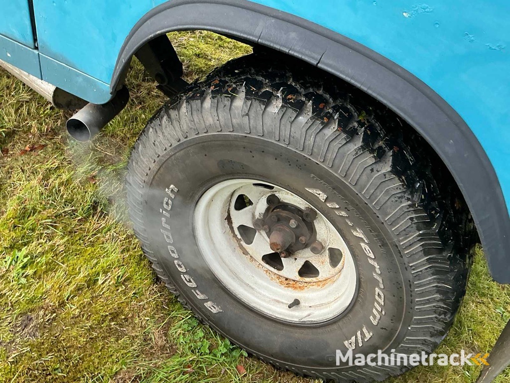 1977 Land Rover 88 Pick-Up V8