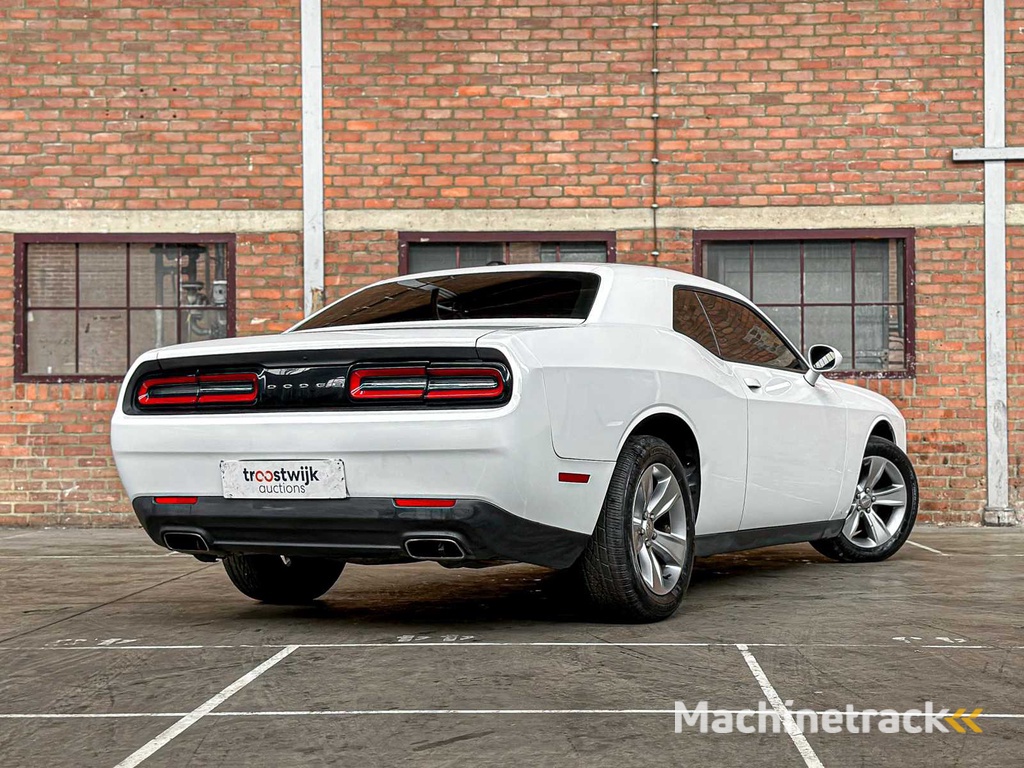 Dodge Challenger 3.6 V6 305pk 2016