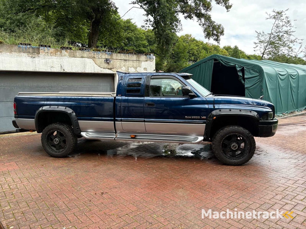 DODGE RAM 2500 V10 8.0L - Verlengde cabine (US-model)