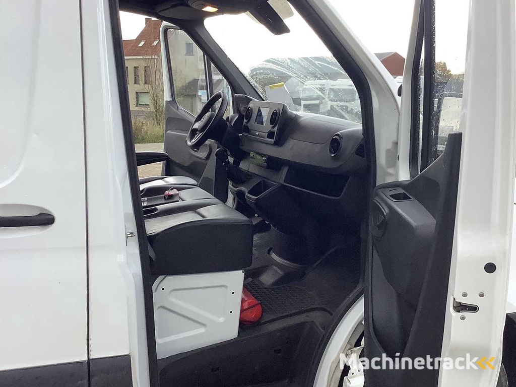 2021 Mercedes-Benz L2U3 Sprinter Transporter