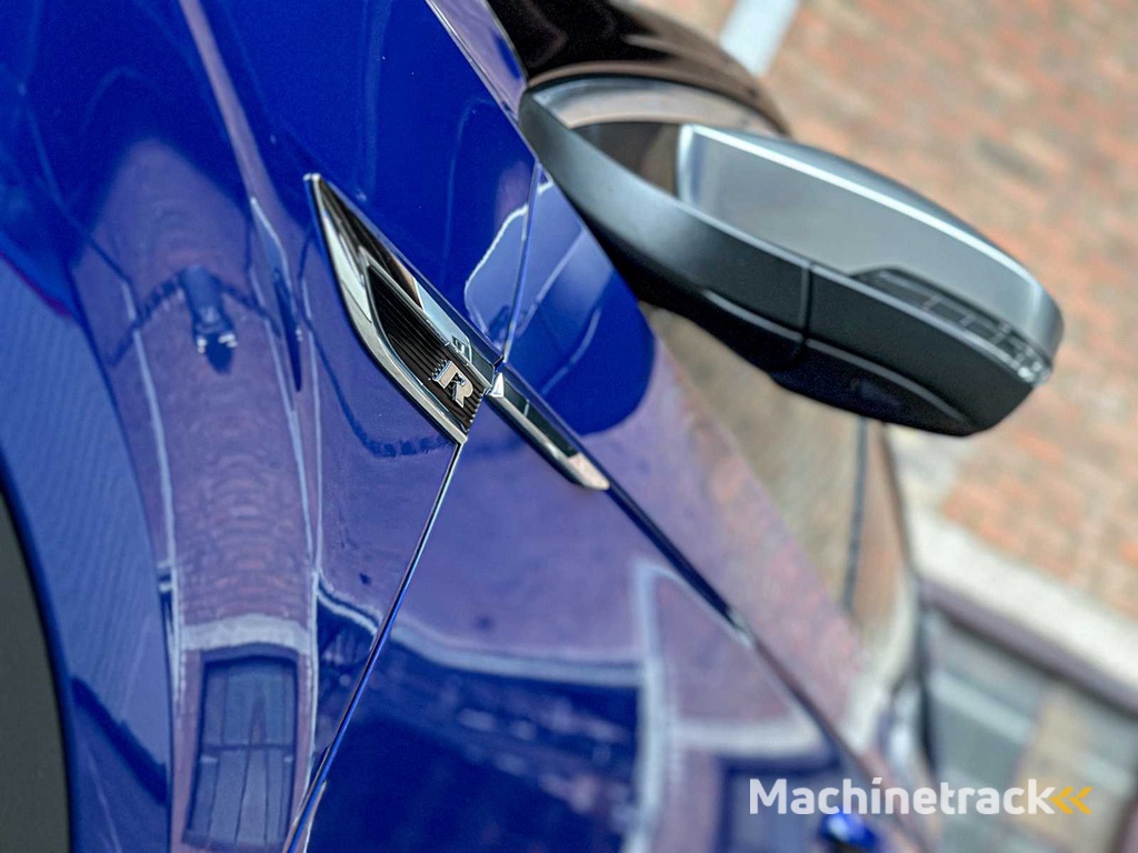 Volkswagen T-Roc R 2.0 TSI 4Motion -AKRAPOVIC- 300pk 2020