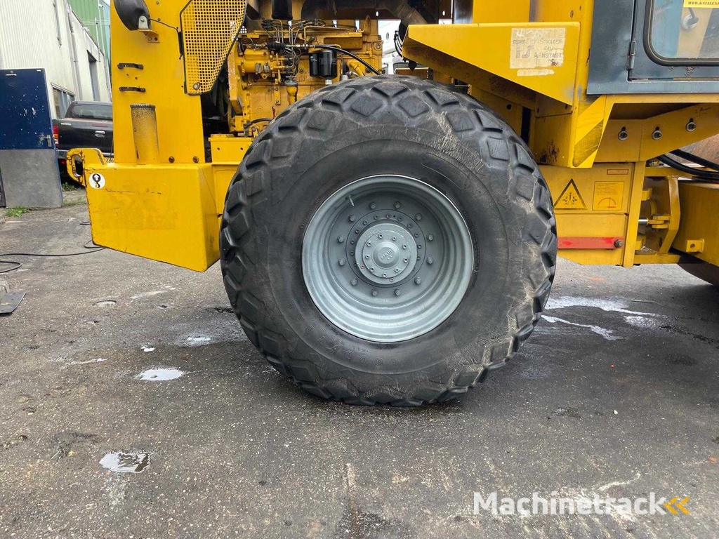 Vibromax - 1995 - 2000 Compactor Roller 12.5T 3.765H - Grondwals