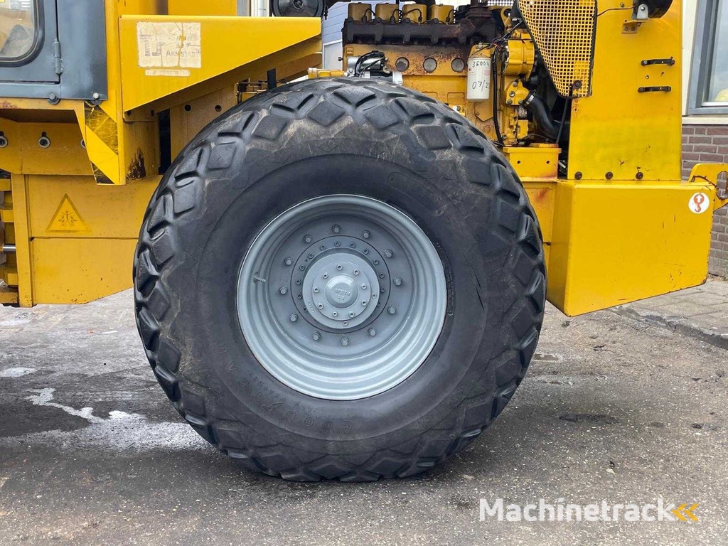 Vibromax - 1995 - 2000 Compactor Roller 12.5T 3.765H - Grondwals