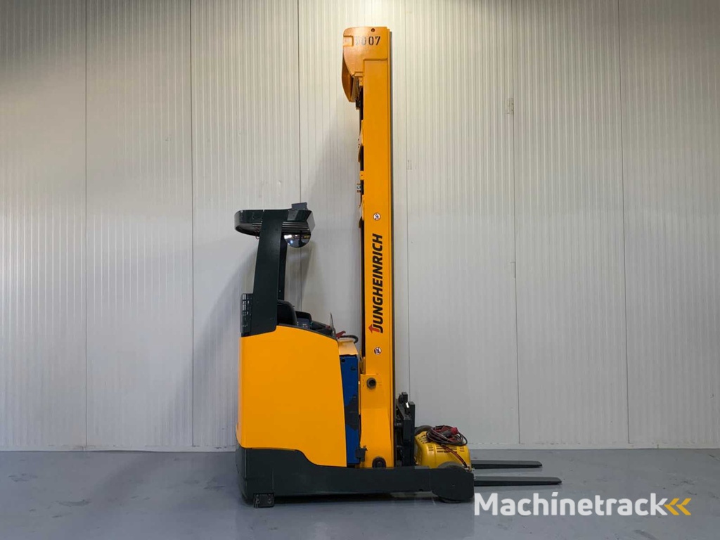 Jungheinrich ETV 216 Reach truck