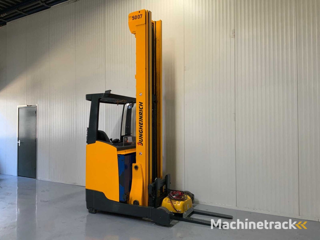 Jungheinrich ETV 216 Reach truck