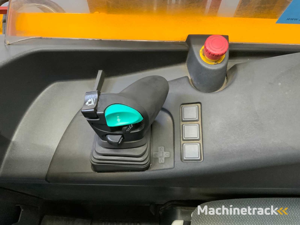 Jungheinrich ETV 216 Reach truck