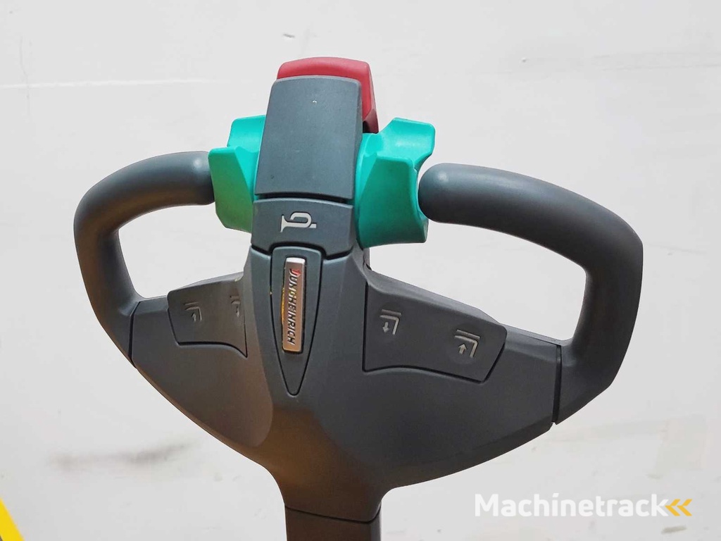 Jungheinrich - 2017 - EJC B16 - Stapelaar