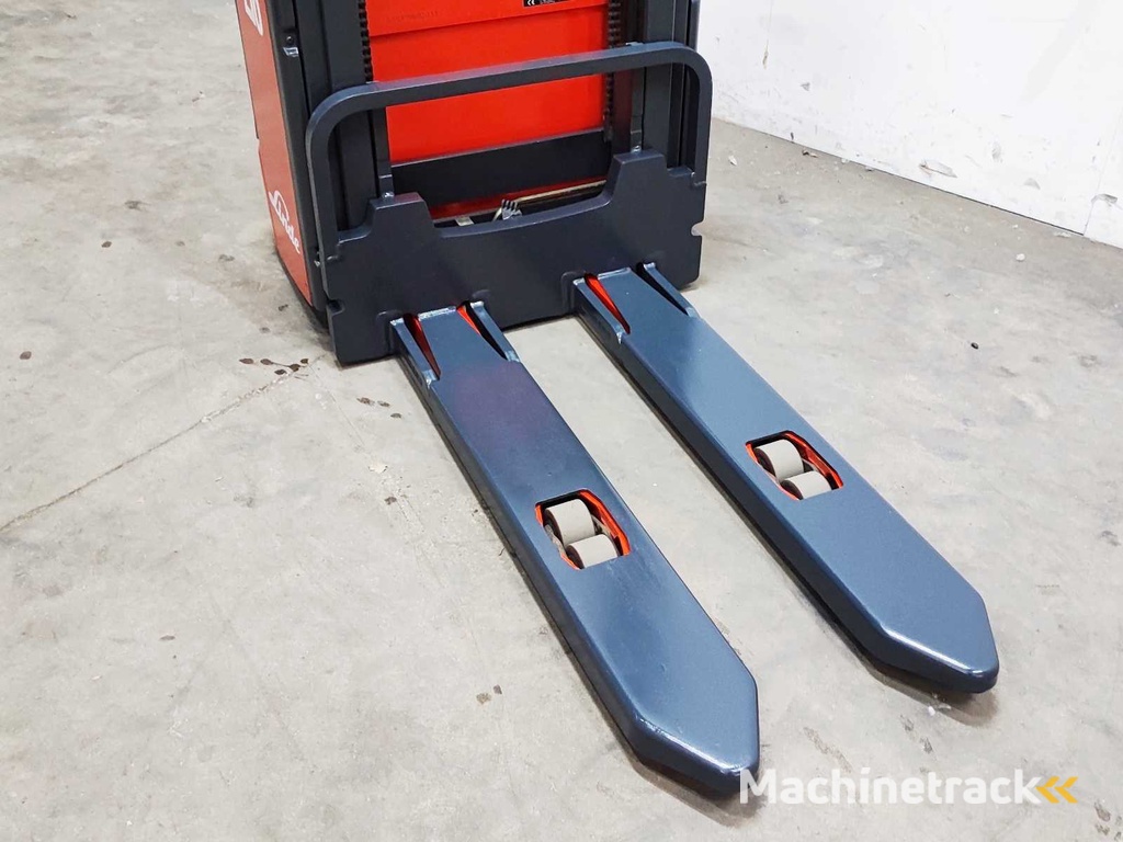 Linde - 2008 - L10 - Stapelaar