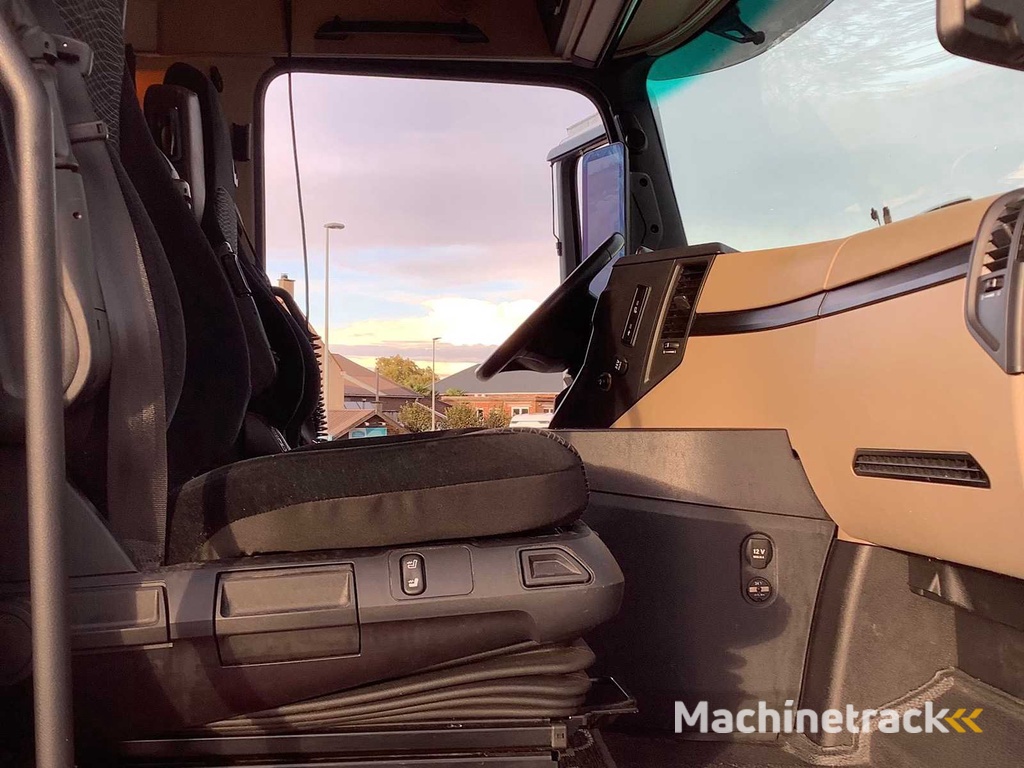 Mercedes-Benz - Actros 963-4-A - Truck - 2019