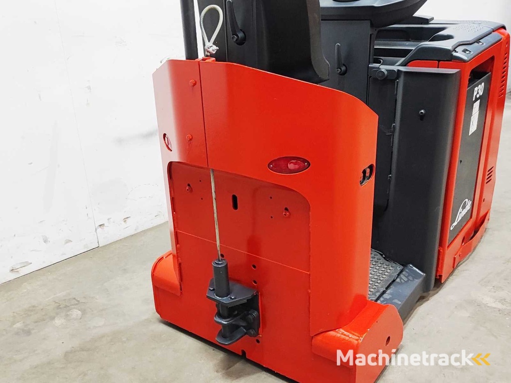 Linde - 2017 - P30C - Industrial tractor