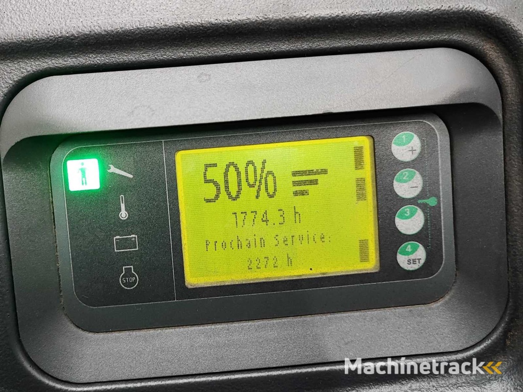 Linde - 2017 - P30C - Industrial tractor