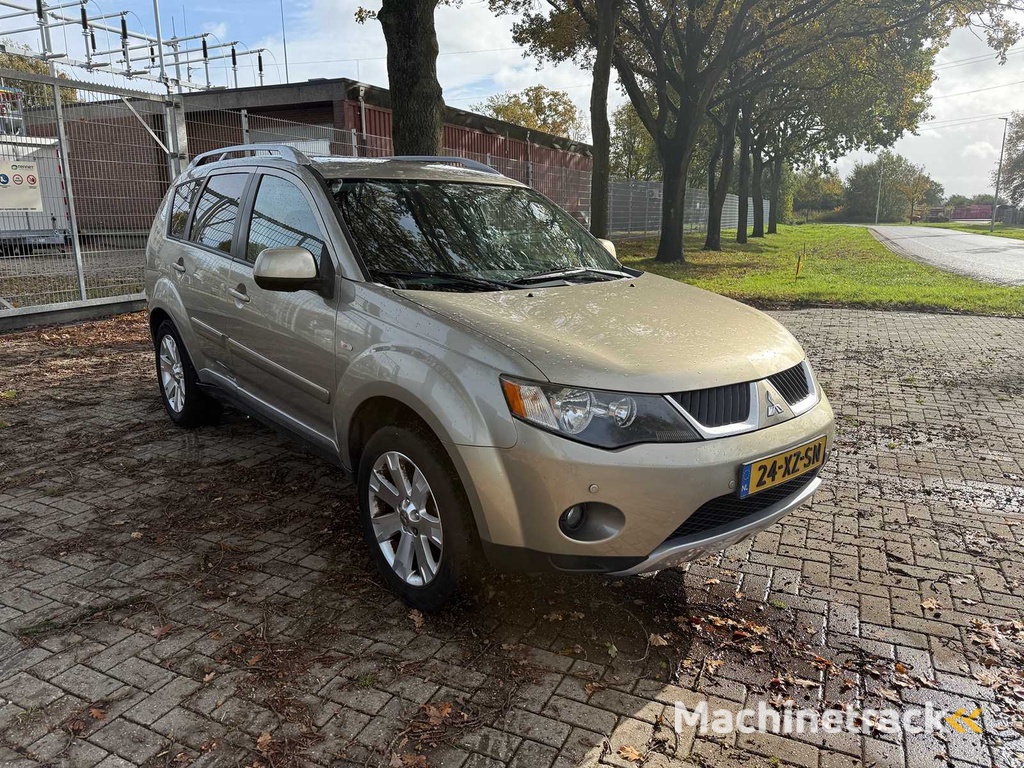 Mitsubishi - Outlander - 2.4 Intro Edit. 2WD - Car - 2007