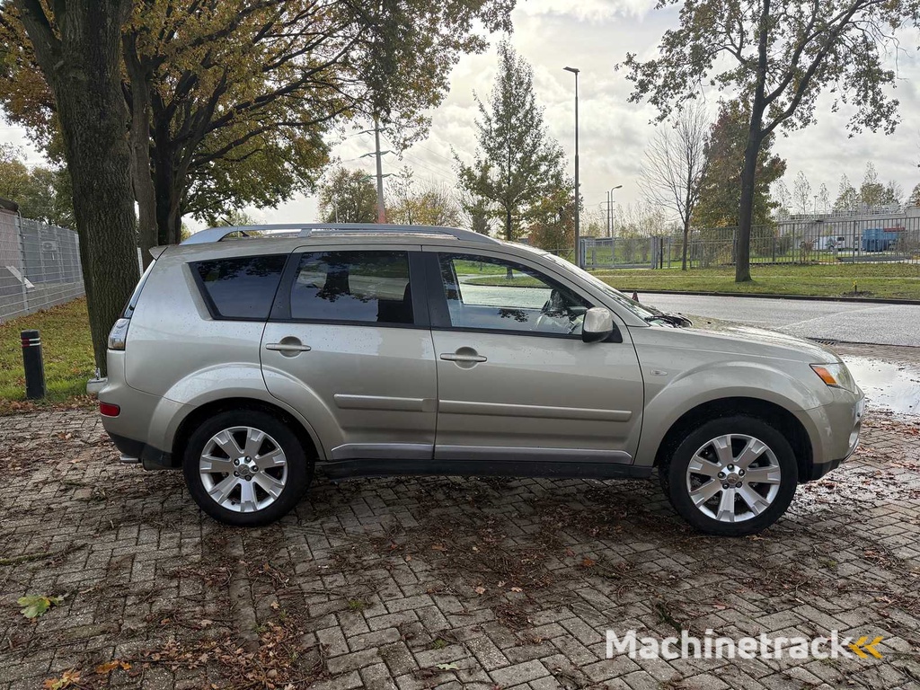 Mitsubishi - Outlander - 2.4 Intro Edit. 2WD - Car - 2007