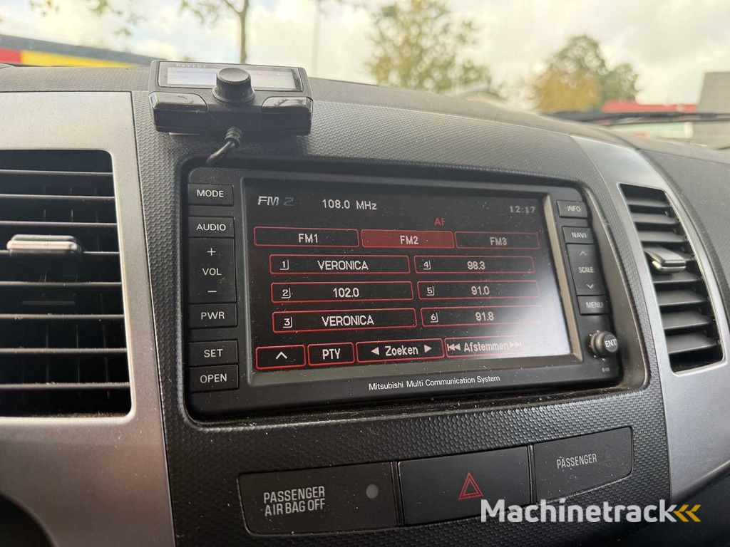 Mitsubishi - Outlander - 2.4 Intro Edit. 2WD - Car - 2007