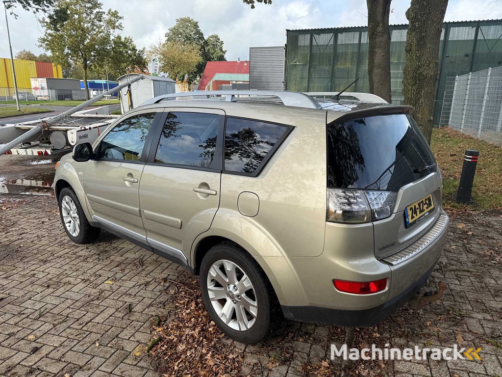 Mitsubishi - Outlander - 2.4 Intro Edit. 2WD - Car - 2007