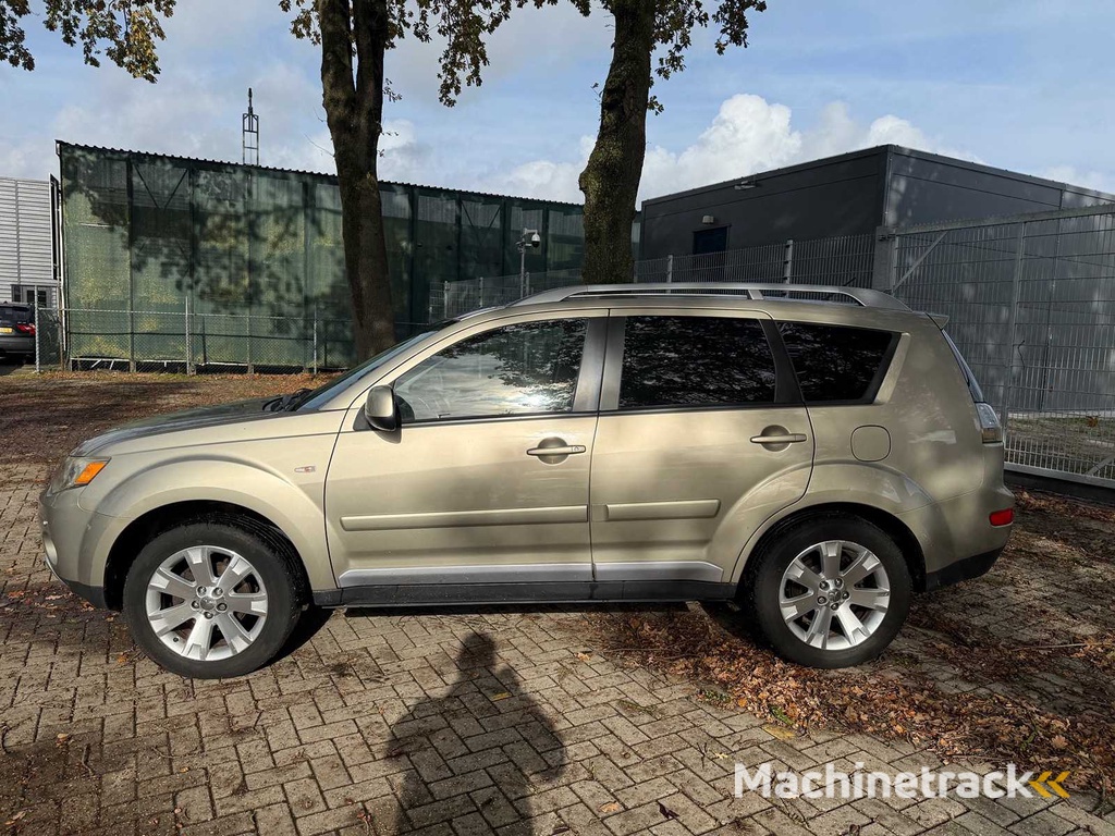 Mitsubishi - Outlander - 2.4 Intro Edit. 2WD - Car - 2007