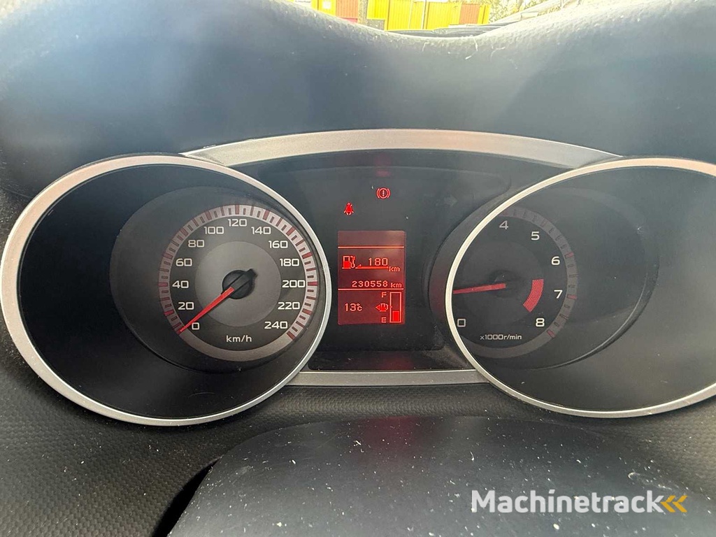 Mitsubishi - Outlander - 2.4 Intro Edit. 2WD - Car - 2007