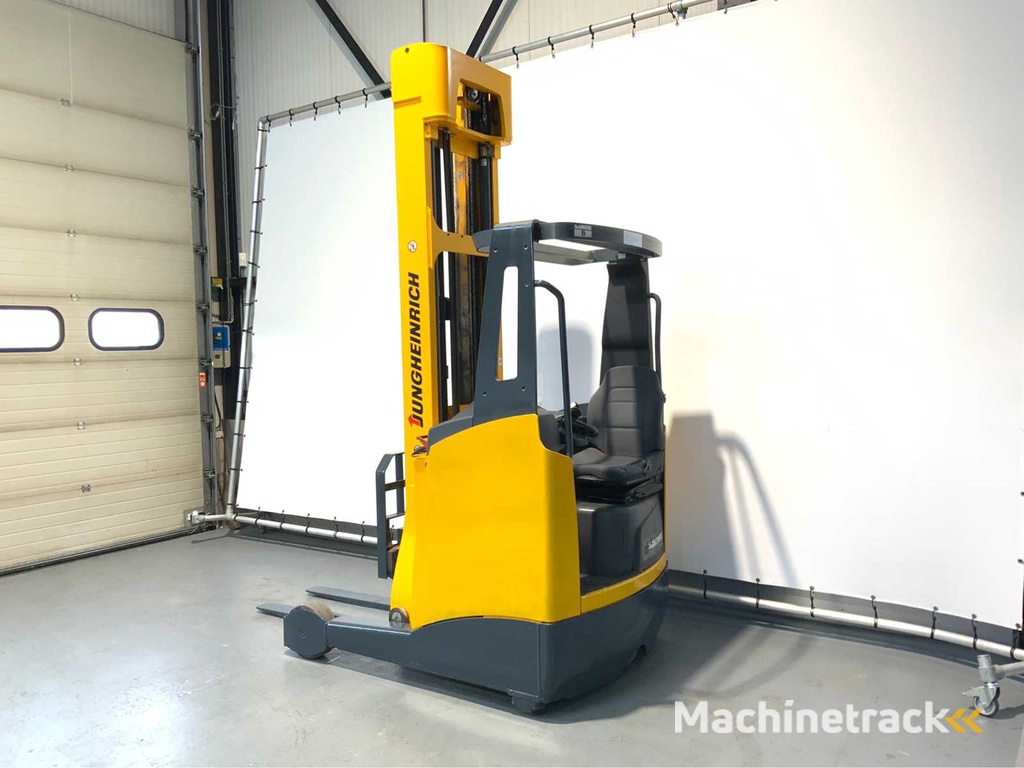Jungheinrich ETV 214 - 7.7M Triplex, Free-Lift, Side-Shift - Reach truck