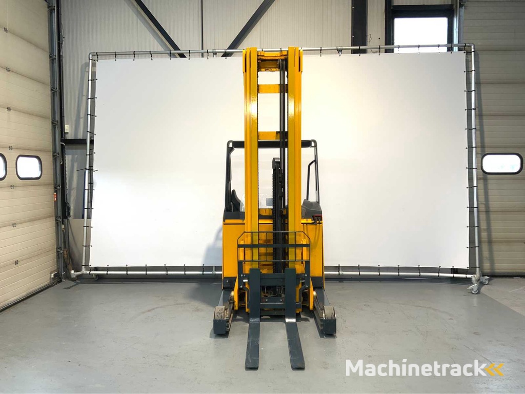 Jungheinrich ETV 214 - 7.7M Triplex, Free-Lift, Side-Shift - Reach truck