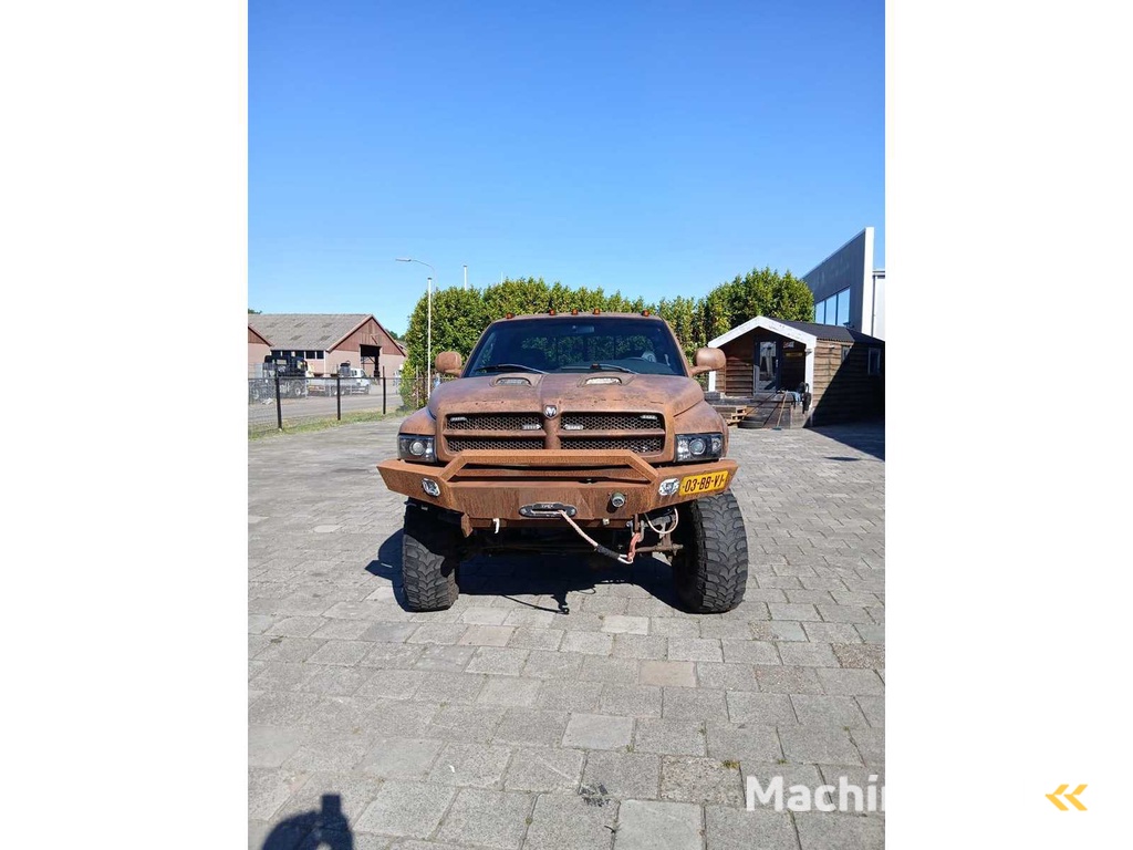 Dodge - Ram 2400 - Personenauto