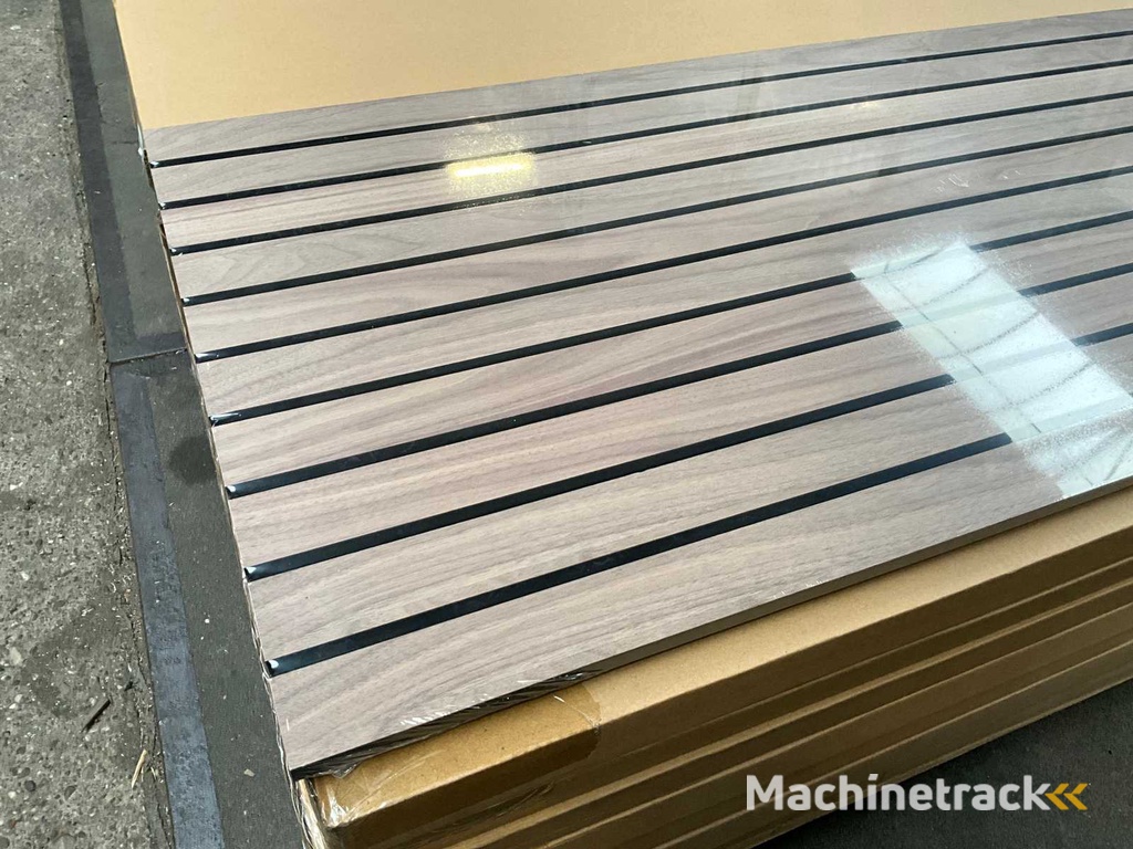 Akupanel Walnoot Premium akoestisch wandpaneel 280x60 cm (70x)