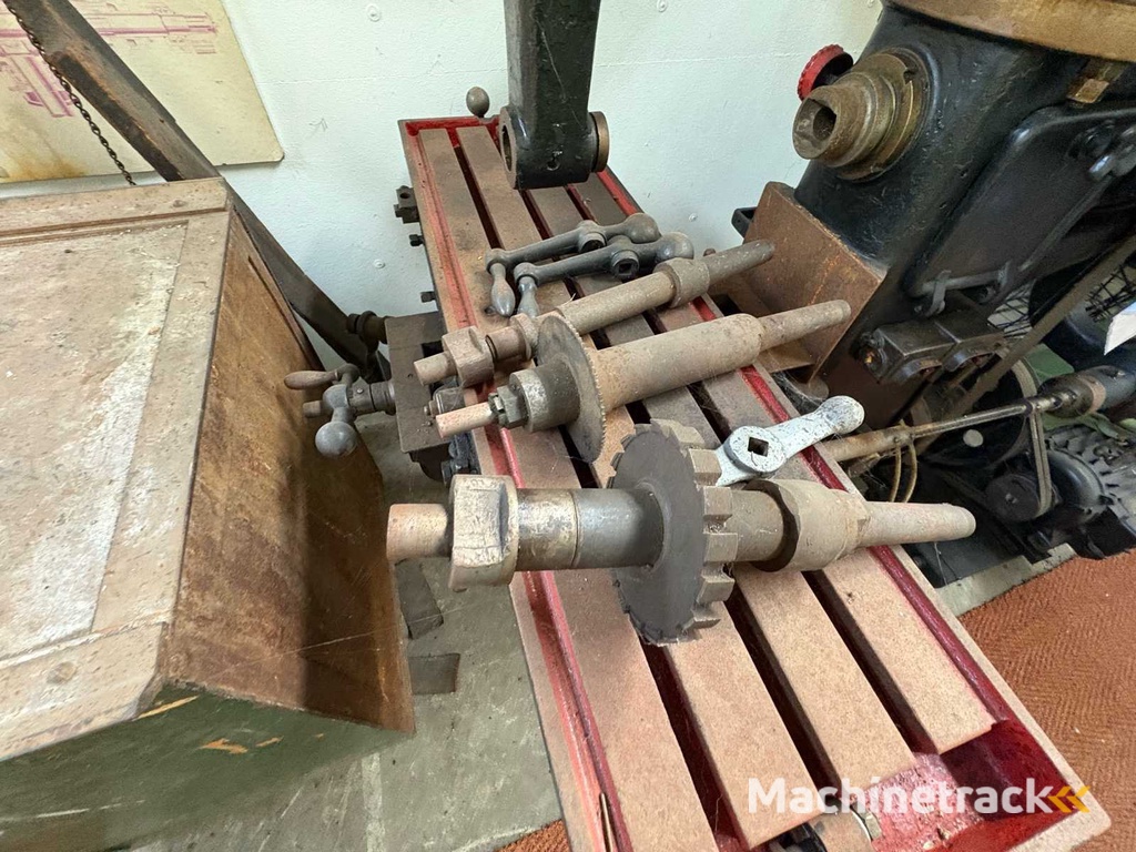 Schatten uit de industriële geschiedenis – 50 historische machines uit 90 jaar