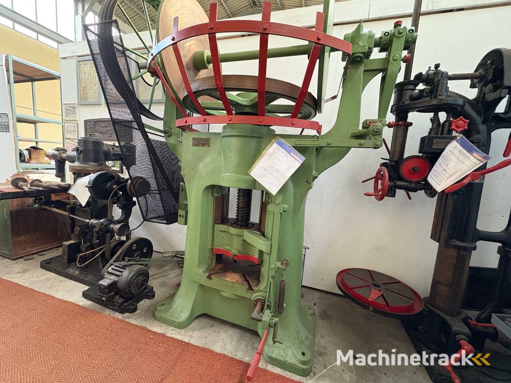 Schatten uit de industriële geschiedenis – 50 historische machines uit 90 jaar