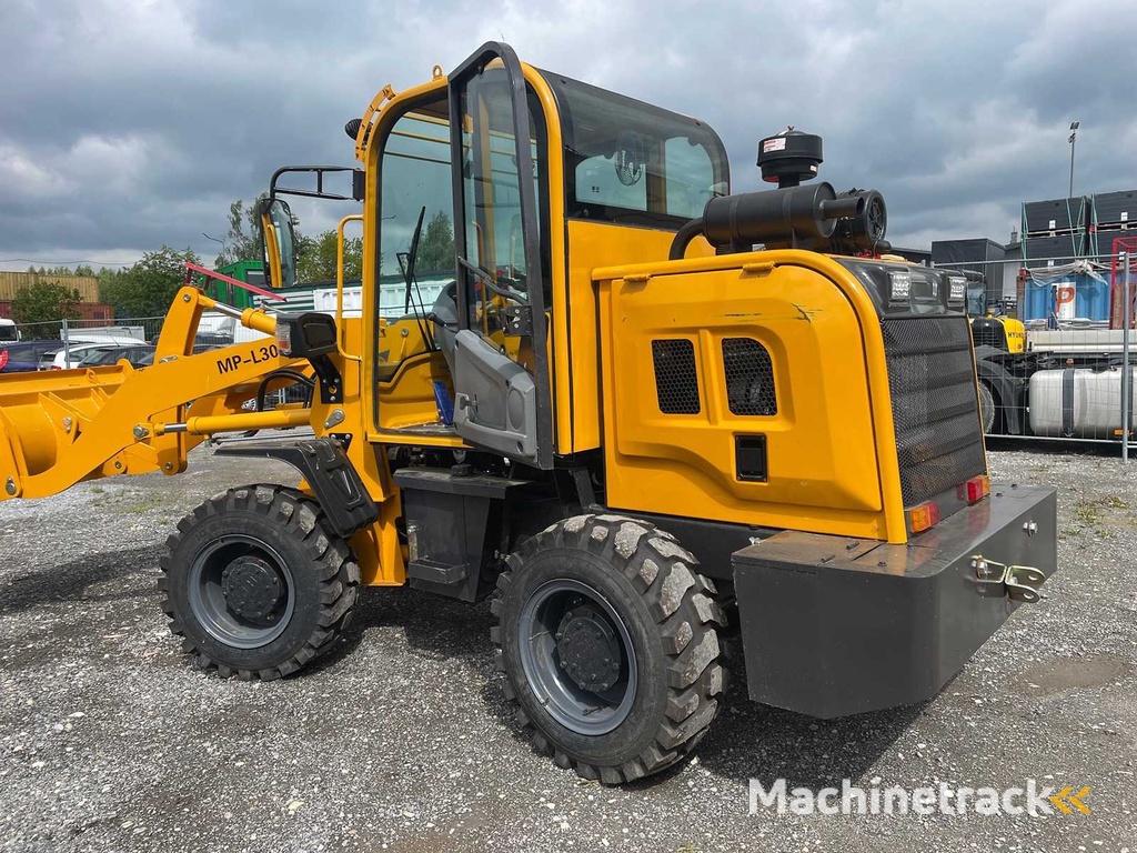 Mach Pro - MP-L300 - Schop - 2024