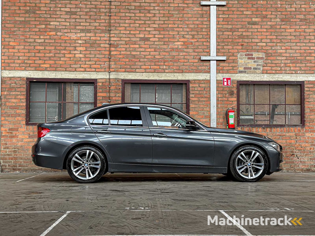 BMW 320i High Executive 184pk 2012 3-serie, 75-XGB-4