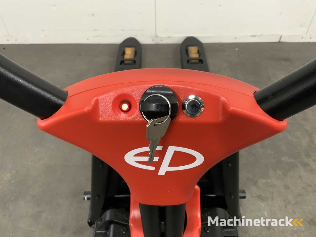 EP - F3 + Zwenkwielen - Elektrische palletwagen, 1500 kg