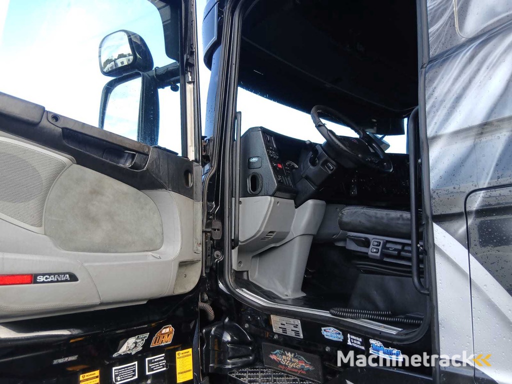 Scania  met oplegger show truck - Vrachtwagen