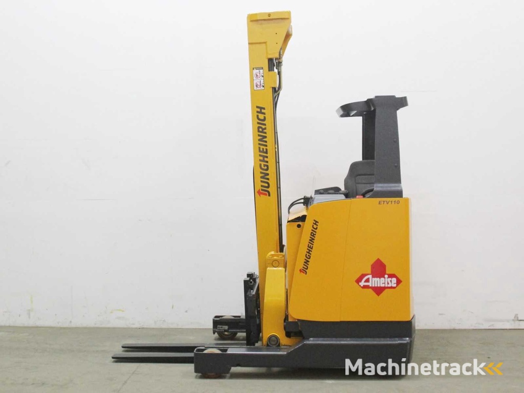 Jungheinrich - 1999 - ETV 110 - Reach truck