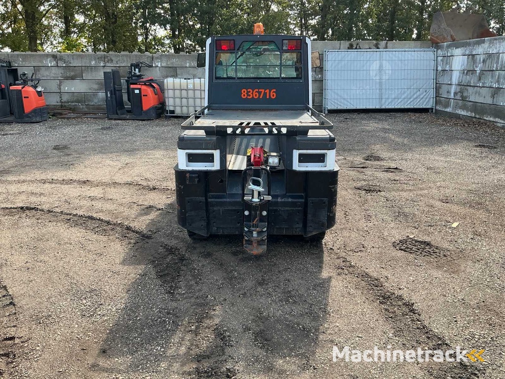 2008 Linde P250 Industrietraktor